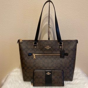 Coach purse and wallet set